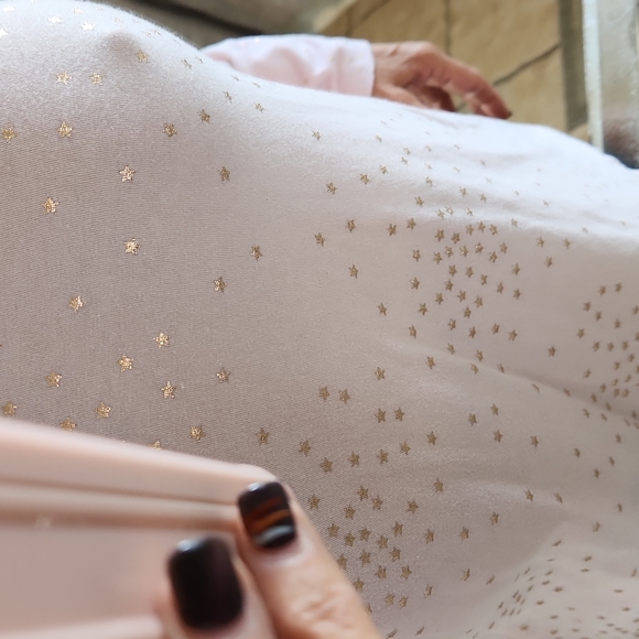 a.n.a - Picture 4 of 5